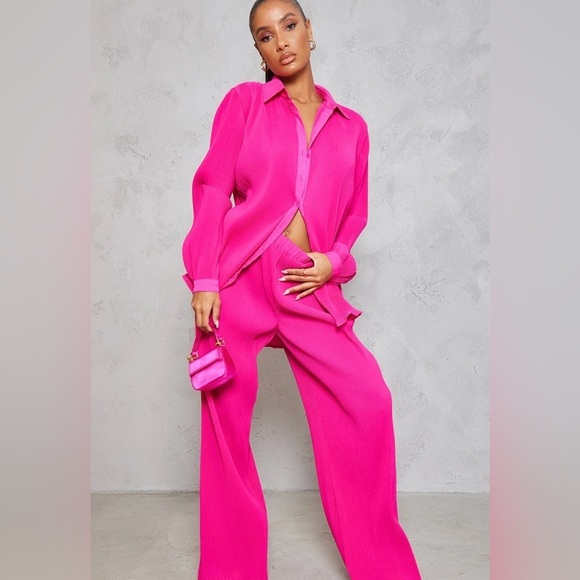 PrettLittleThing Vibrant Pink Women's Pants - Picture 1 of 4